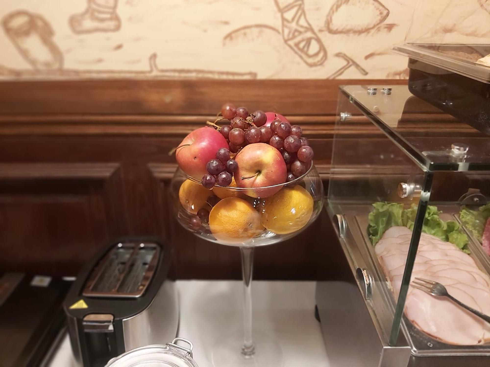 Hotel Legenda Torun Luaran gambar
